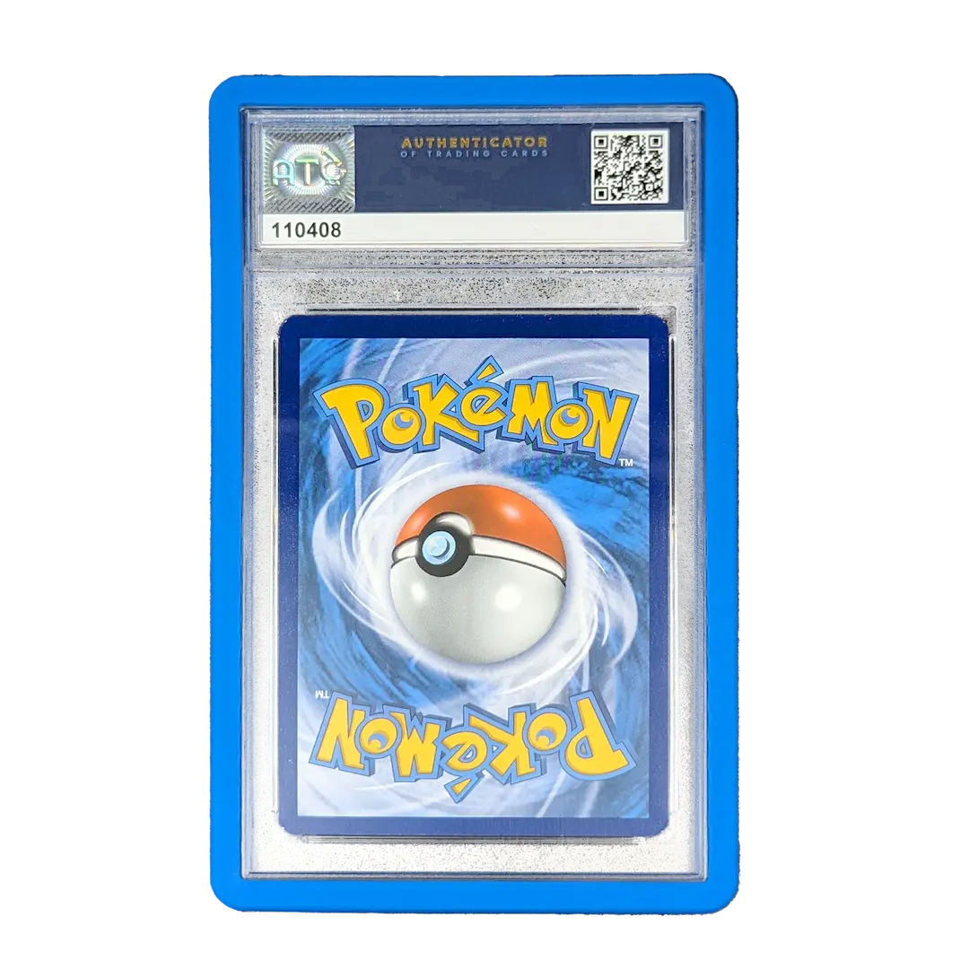 PSA Slab Bumper - Blauw ter bescherming van een Pokémon-ruilkaart in een strakke display.
