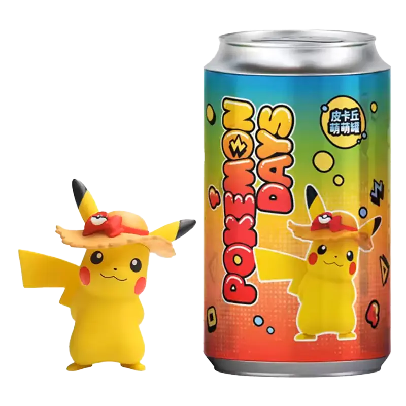 Pikachu-Strohhut-Figur neben einer bunten Pokémon-Days-Dose, perfekt für Pokémon-Fans.