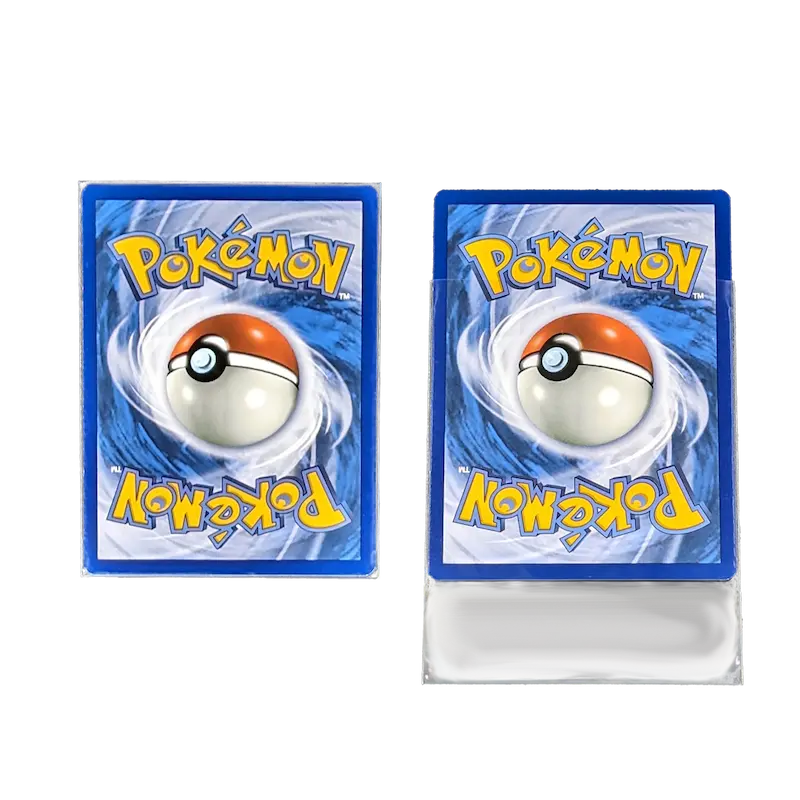 Pokemon-Karte im Perfect Fit Sleeve