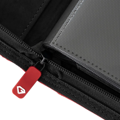 Nahaufnahme des Reißverschlusses des 12-Pocket Card Binder Rot, der hochwertige Qualität und ein strapazierfähiges Design zeigt.