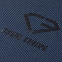 Reliure de cartes 9 pochettes Logo bleu et détails de texture sur la surface de la reliure premium.