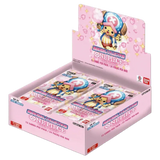 alt
Memorial Collection Booster Box mit One Piece TCG mit 24 Booster-Packs und 12 Karten pro Packung.