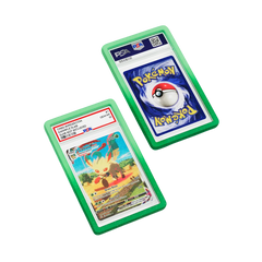 Bunter PSA-Schutzhülle – Grove zum Schutz von Pokémon-Karten mit Radiant Sparkle Design und lebendigen Farben.