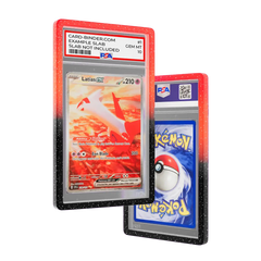 PSA Slab Guard - Blackfire met Latias GX-kaart, met levendig gradiëntontwerp en beschermende functies.