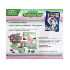 "Pokémon Paradox Rift Elite Trainer Box met kaarten, dobbelstenen en spelmateriaal voor Area Zero avonturen."