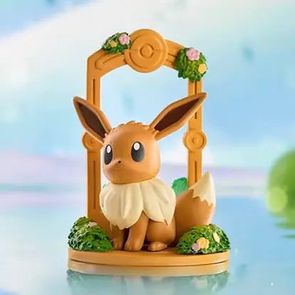 alt
Eevee-Figur in einer szenischen Darstellung aus der Pokémon Eevee Blind Box, perfekt für Fans des niedlichen Pokémon.