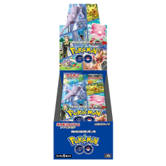 "Boîte d'exposition japonaise Pokémon Go avec plusieurs boosters du set japonais Pokémon Go."