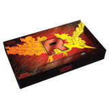 alt
Moltres ex Ultra Premium Kollektion mit Team Rockets Moltres ex, Design der Sammelkartenbox.